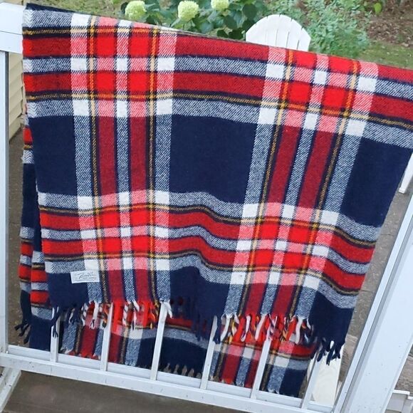 Faribault | Wool Blanket  - Picture 4 of 4